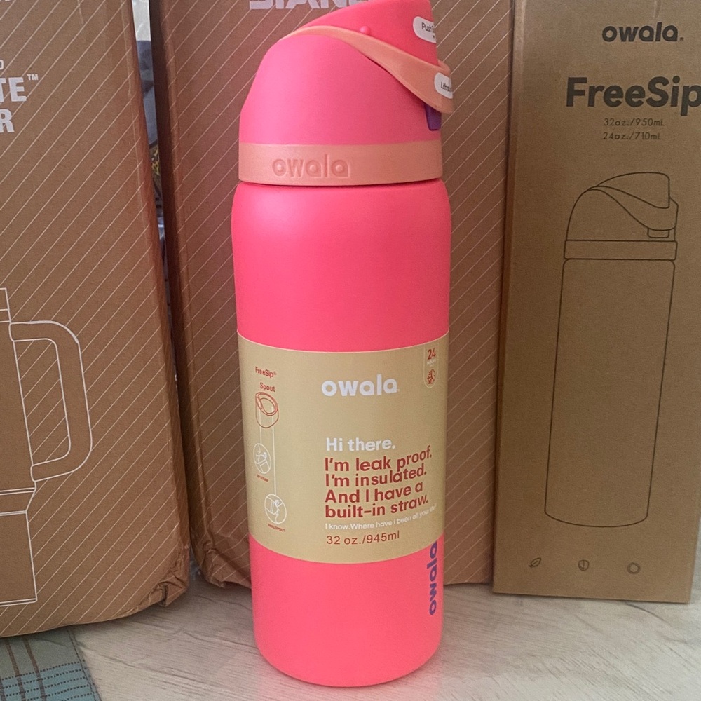 Owala Pink Insulated Water Bottle with Built-in Straw